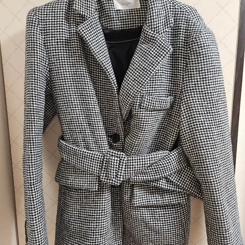 [SOLD OUT] 에이블리 여성 체크반하프 벨트세트 겨울코트