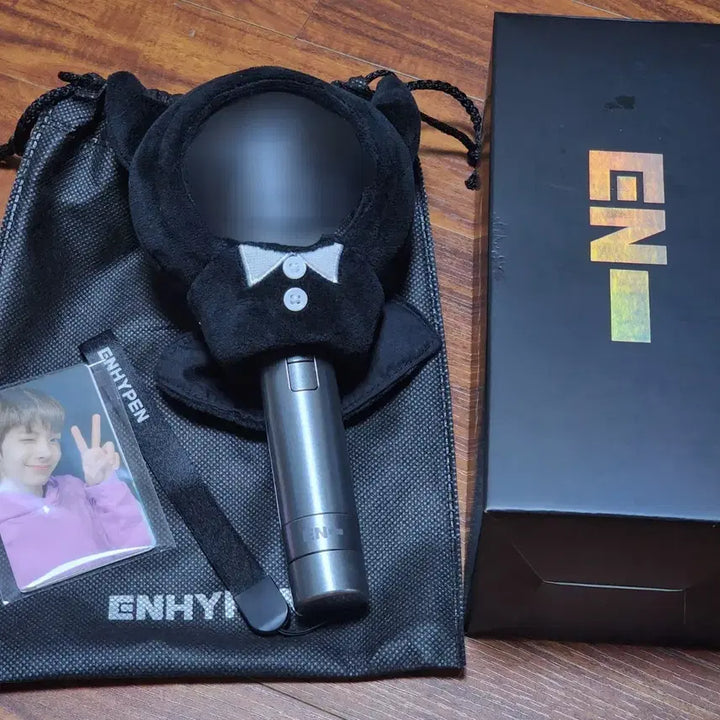 [BUNJANG] ENHYPEN Official Lightstick Ver. 1 Photocard Set / 엔하이픈 응원봉 엔진봉 버전 1 포카 포함