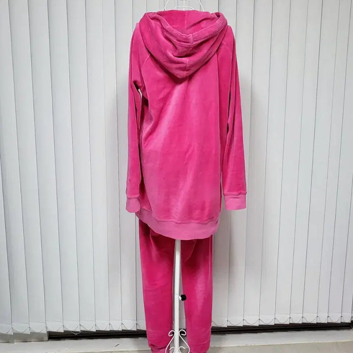 [SOLD OUT] Juicy 로즈 벨루어 후드 상하세트 (xs)