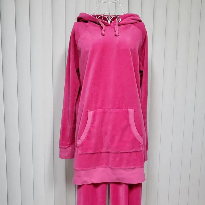 [SOLD OUT] Juicy 로즈 벨루어 후드 상하세트 (xs)