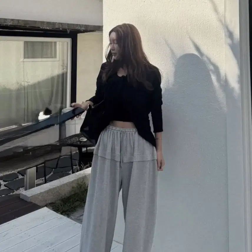 [BUNJANG] [새상품] 지윰 아플리케 그레이 트레이닝 팬츠 조거팬츠 턱 와이드밴딩바지 / [새상품] 지윰 아플리케 그레이 트레이닝 팬츠 조거팬츠 턱 와이드밴딩바지