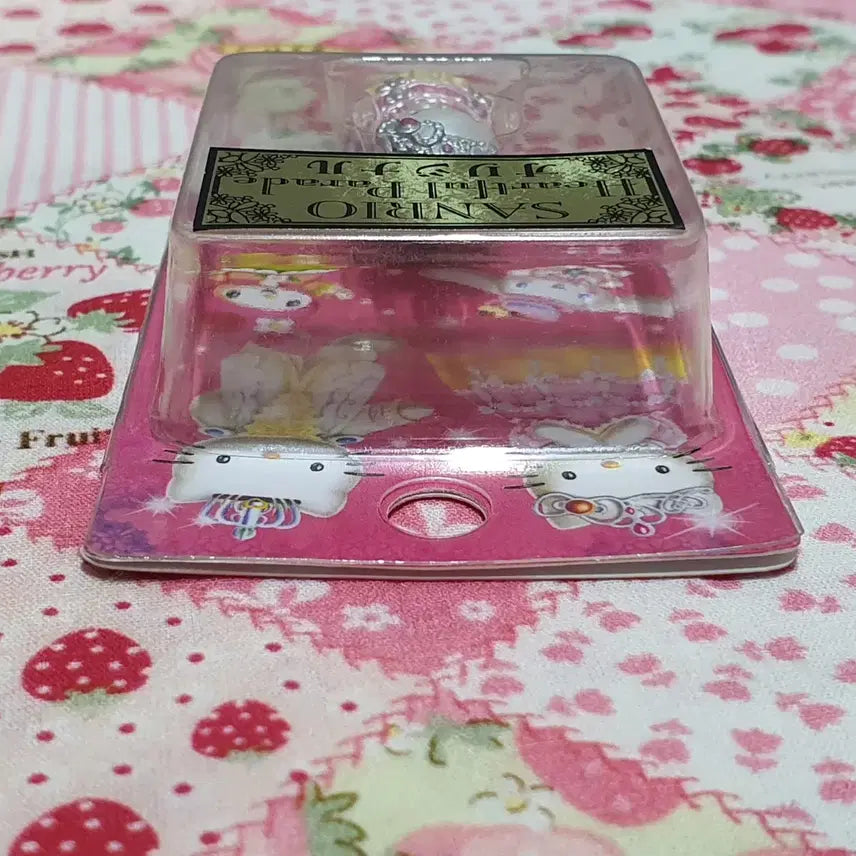 [BUNJANG] Kitty Puroland Box-Shaped Strap / 고전 키티 퓨로랜드 박스형 스트랩