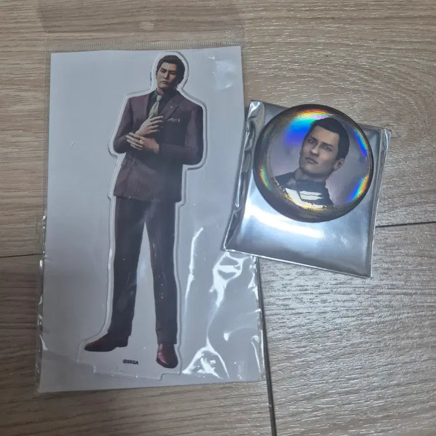 [SOLD OUT] 용과 같이 미네 요시타카 아크릴 스탠드  뱃지 일괄