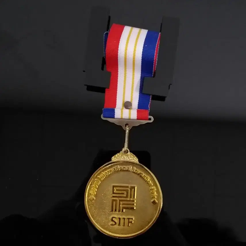 [BUNJANG] Seoul International Invention Exhibition Gold Medal / [메달] 서울 국제 발명 전시회 금상 메달 w595