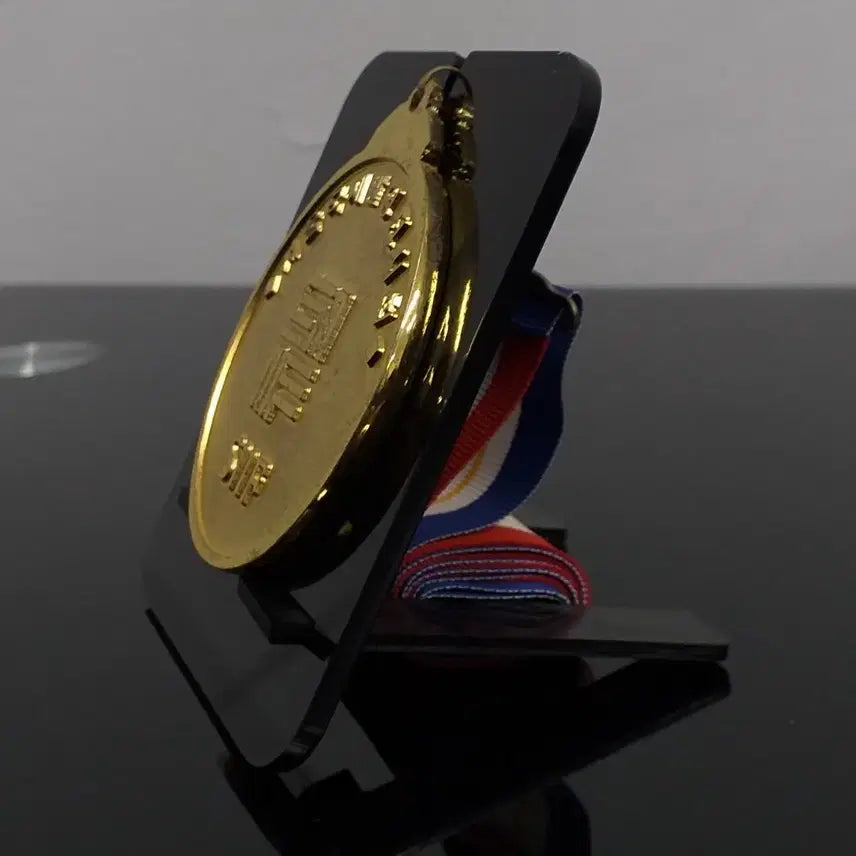 [BUNJANG] Seoul International Invention Exhibition Gold Medal / [메달] 서울 국제 발명 전시회 금상 메달 w595
