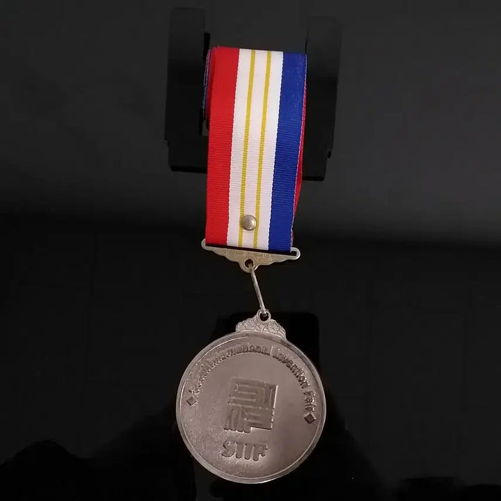 [BUNJANG] Seoul International Invention Exhibition Silver Medal / [메달] 서울 국제 발명 전시회 은상 메달 w600