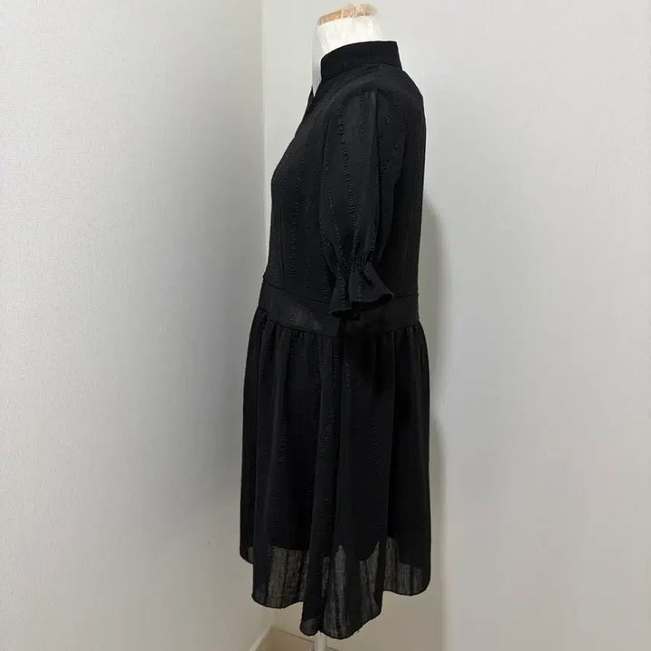 [BUNJANG] Black Neck Flare Midi Dress 77 / 검정색 넥 플레어 미디원피스 77