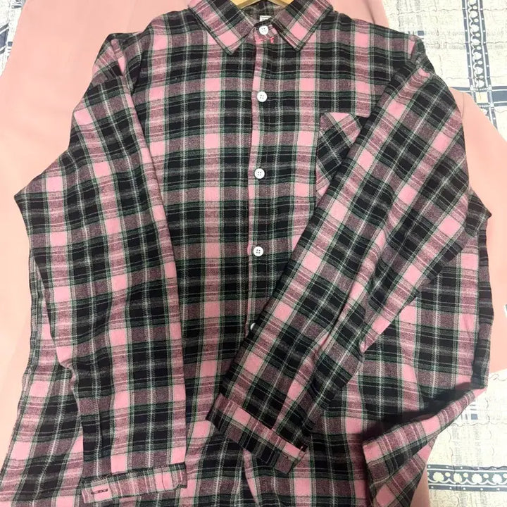 [BUNJANG] Avely Pink Check Oversized Shirt / (배송비 포함 가격)에이블리 핑크 체크 오버핏 셔츠