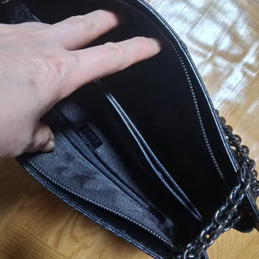 [BUNJANG] Daks Black Chain Shoulder Bag / 닥스 블랙 체인 숄더백/호보백 스타일