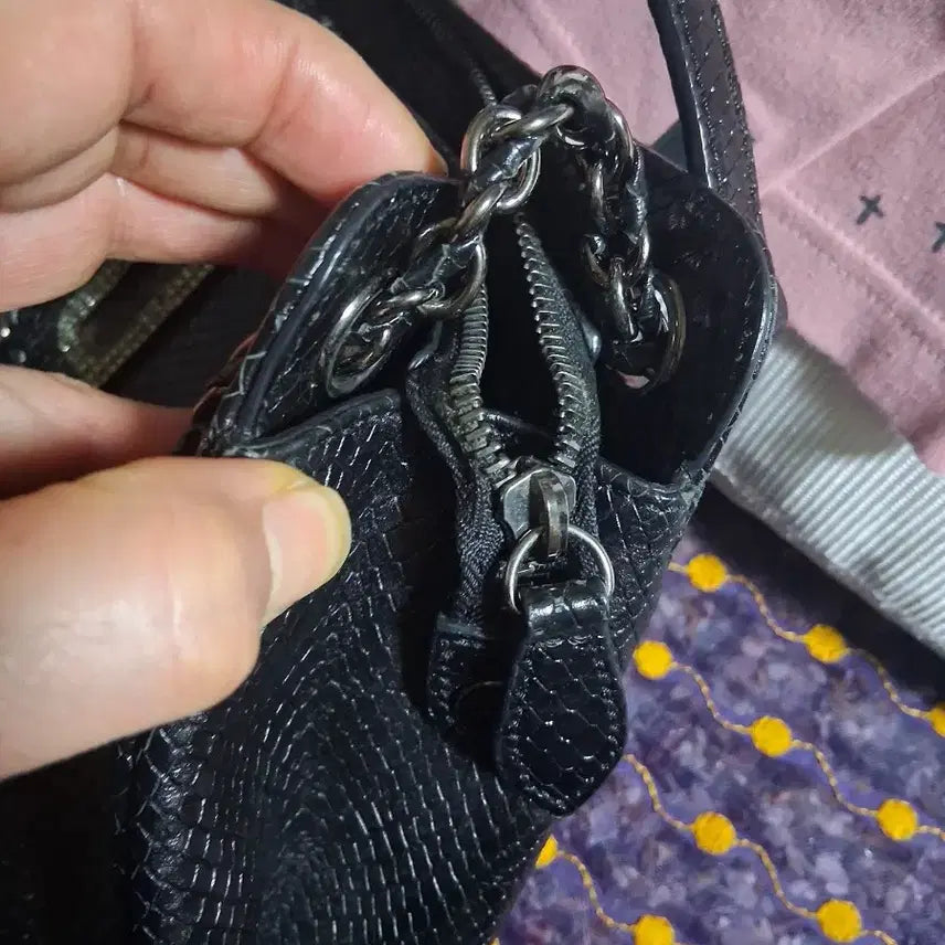 [BUNJANG] Daks Black Chain Shoulder Bag / 닥스 블랙 체인 숄더백/호보백 스타일