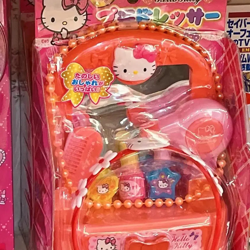[BUNJANG] Kitty Makeup Table Toy Figure / 고전키티 화장대 장난감 피규어