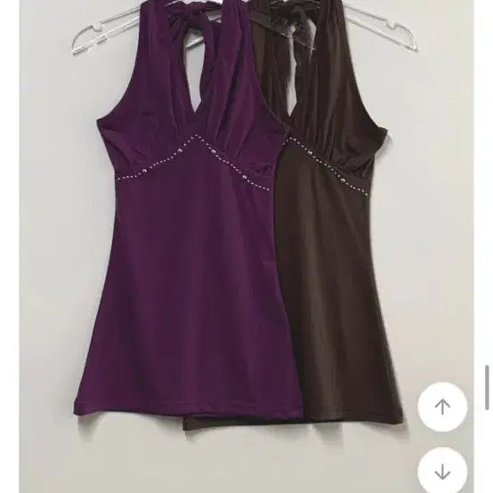 [BUNJANG] The Eiffel Studded Halter Top / 더에펠 스터드 홀터나시