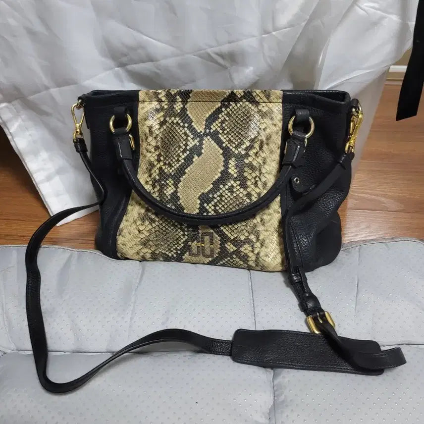 [BUNJANG] Daks Black Leather/Snakeskin Shoulder Bag / 닥스 블랙 가죽/뱀피 숄더백