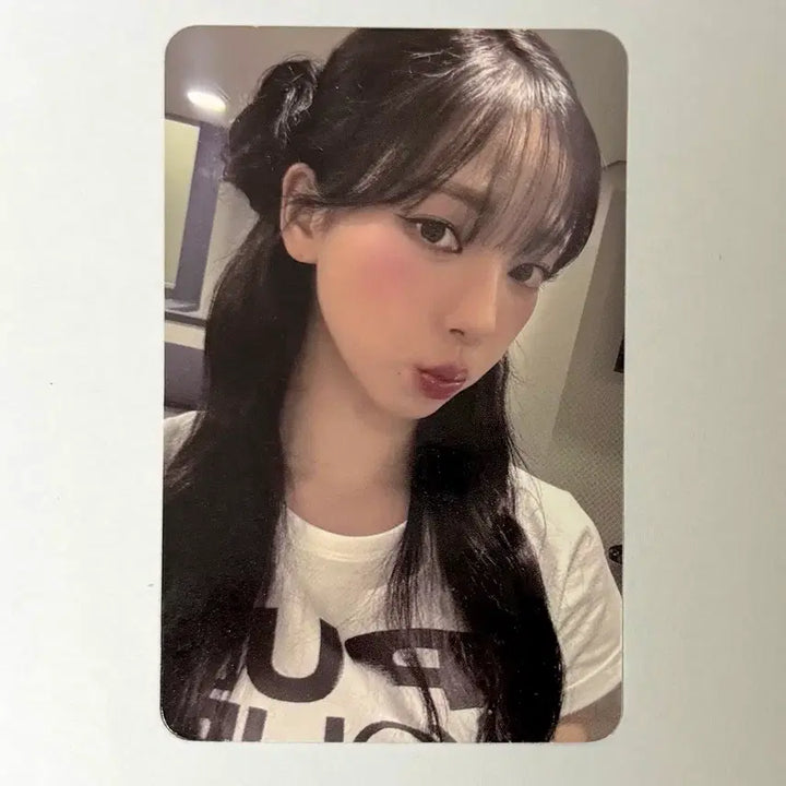 [BUNJANG] aespa Karina Dirty Work POB Photocard / 에스파 카리나 더티워크 모켓샵 미공포 포카 포토카드