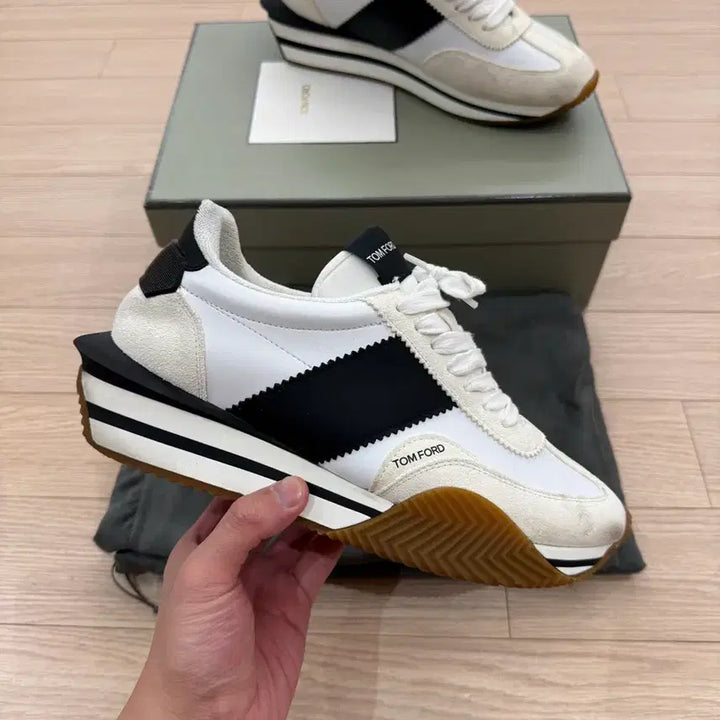 [SOLD OUT] [42.5] 톰포드 스웨이드 제임스 스니커즈 화이트 블랙 크림