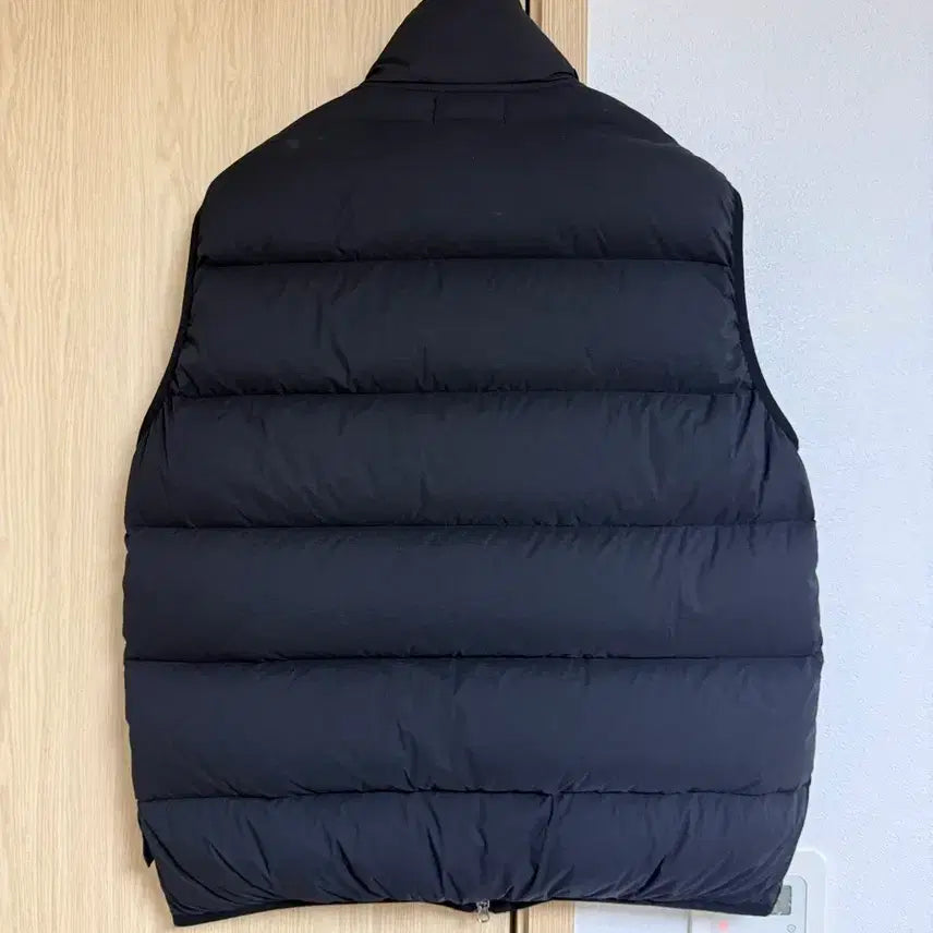 [SOLD OUT] [L] 24F/W 스톤아일랜드 심리스 터널 나일론 TC 베스트 블랙