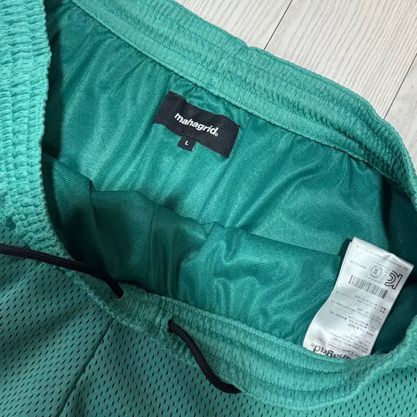 [BUNJANG] Mahagrid Mesh Shorts L / 마하그리드 메쉬 숏팬츠 L 상태s