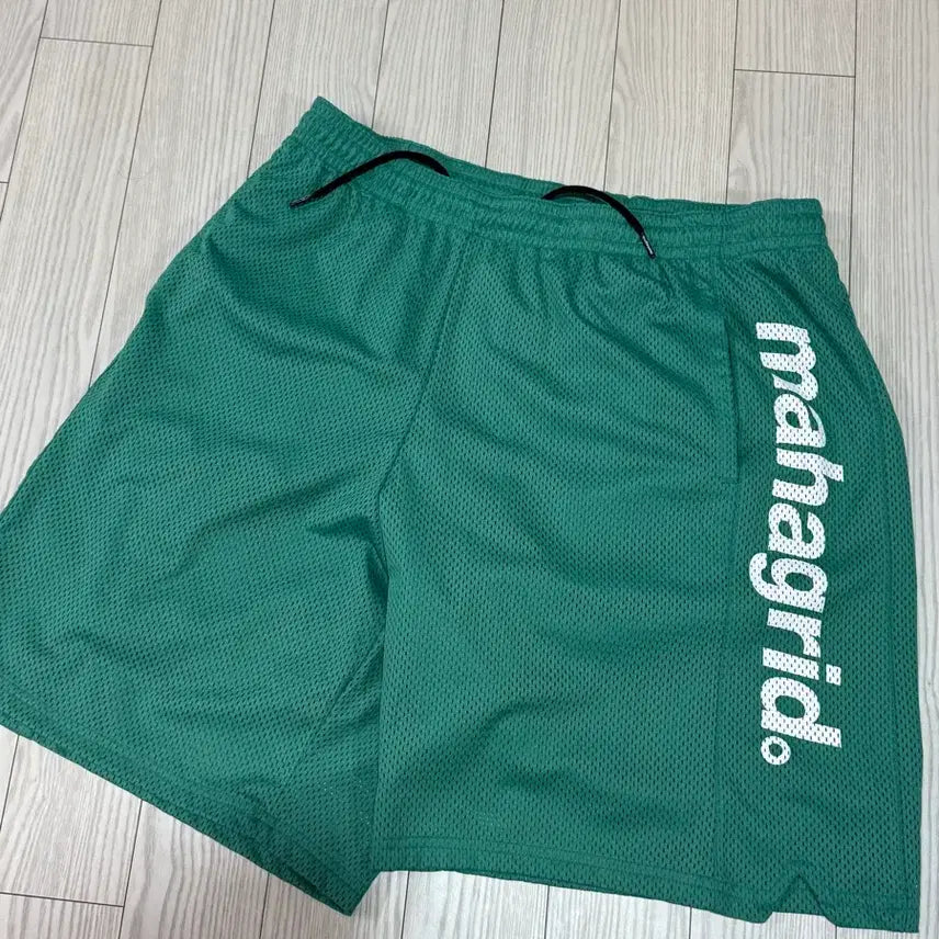 [BUNJANG] Mahagrid Mesh Shorts L / 마하그리드 메쉬 숏팬츠 L 상태s