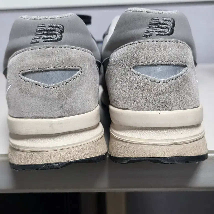 [SOLD OUT] 뉴발란스 1600 그레이 270