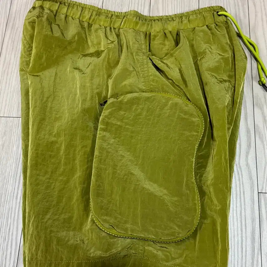[BUNJANG] Massnoun Nylon Shorts - L / 매스노운 포켓 나일론 숏팬츠 L 상태s