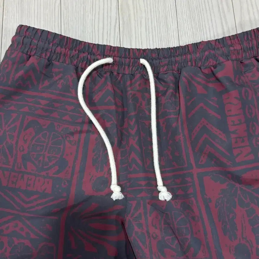 [BUNJANG] New Era 2XL Burgundy Patterned Shorts / 뉴에라 숏팬츠 2xl 상태s 밴딩허리끈 색감굿