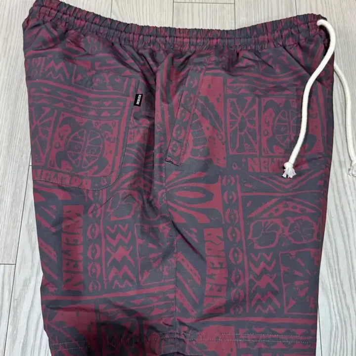 [BUNJANG] New Era 2XL Burgundy Patterned Shorts / 뉴에라 숏팬츠 2xl 상태s 밴딩허리끈 색감굿