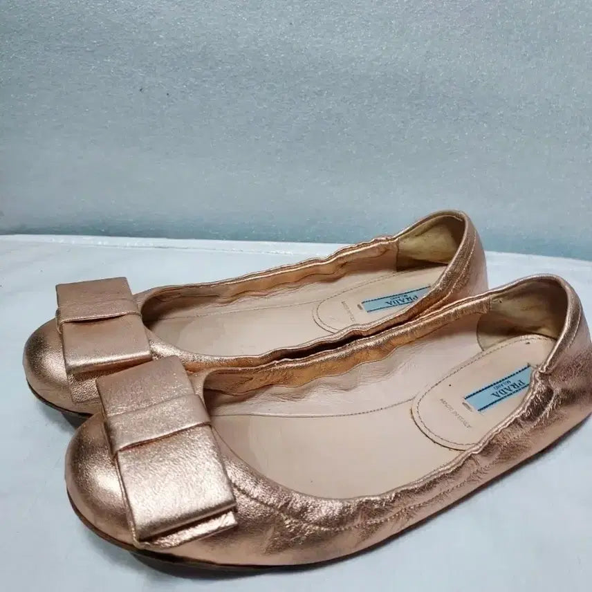 [BUNJANG] Prada Rose Gold Flat Shoes / 프라다정품로즈골드플랫슈즈