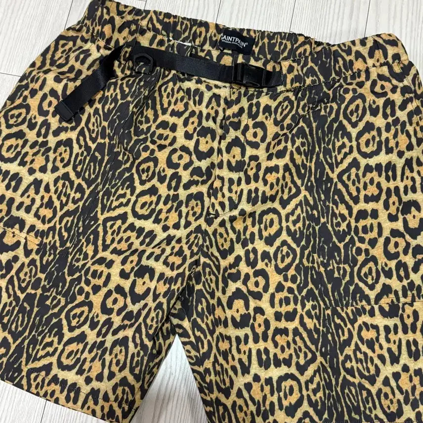 [BUNJANG] Saintpain Leopard Print Shorts / 세인트페인 레오파드 호피 숏팬츠 free(32~33)상태s