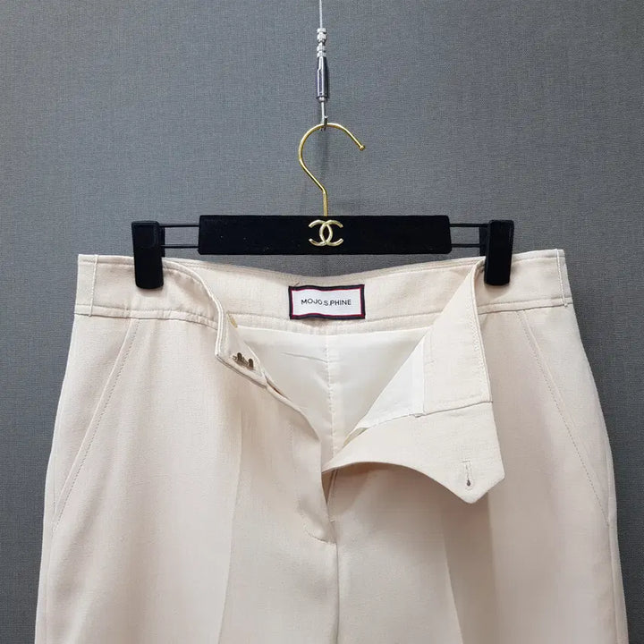 [SOLD OUT] 모조에스핀 2022 와이드 하프 슬랙스  66사이즈