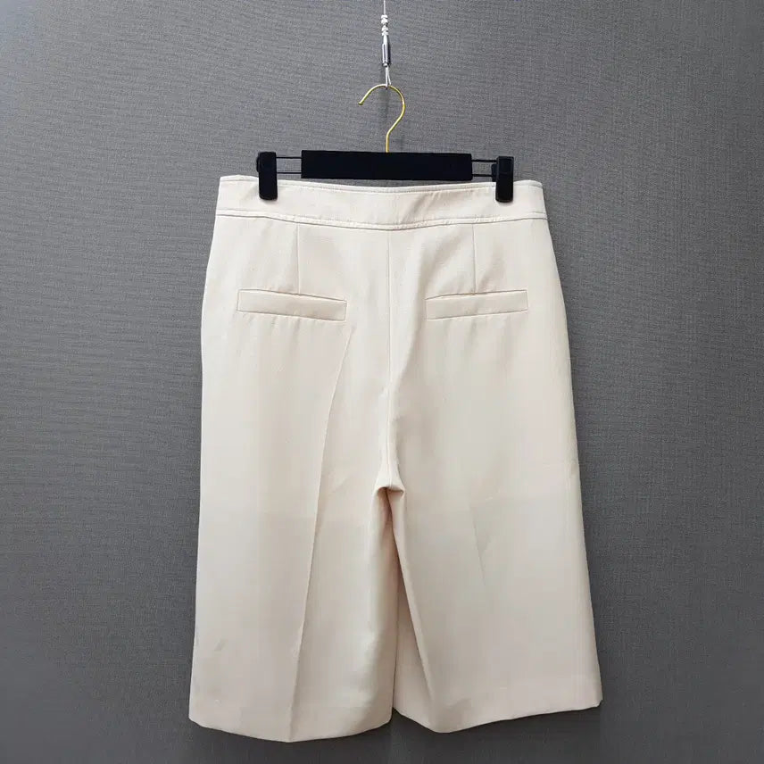 [SOLD OUT] 모조에스핀 2022 와이드 하프 슬랙스  66사이즈
