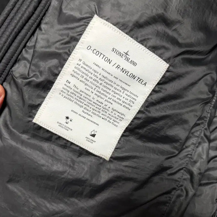 [SOLD OUT] 스톤아일랜드 경량패딩 L