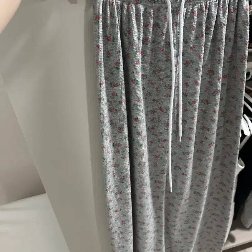 [SOLD OUT] 플라워 패턴 꽃무늬 롱스커트