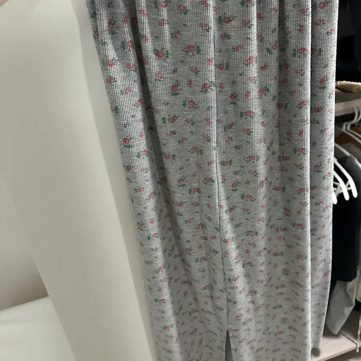 [SOLD OUT] 플라워 패턴 꽃무늬 롱스커트