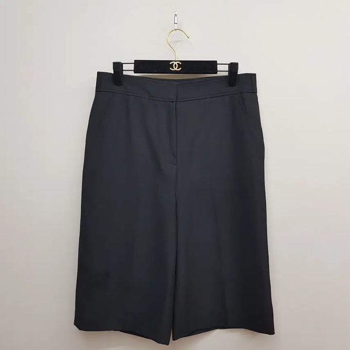 [SOLD OUT] 모조에스핀 2022 와이드 하프 슬랙스  66사이즈