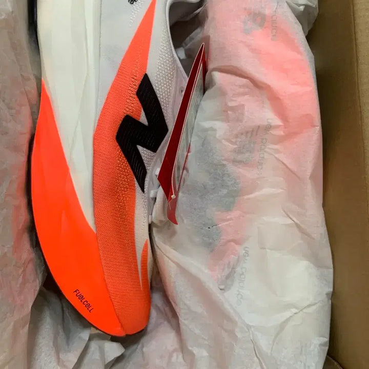 [BUNJANG] New Balance SC Elite v5 Sneakers / 뉴발란스 sc elite v5 265fD