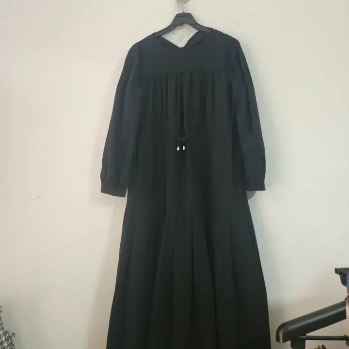[BUNJANG] Black Long Pleated Dress / 블랙 롱 플리츠 원피스