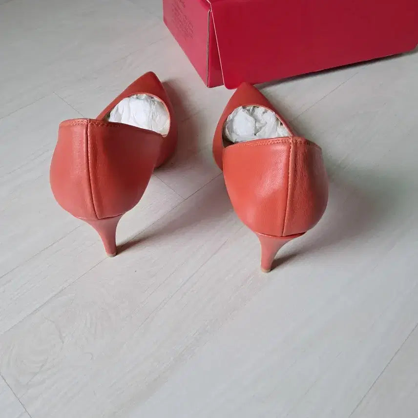 [SOLD OUT] 엘리자베스 펌프스힐 오렌지 새상품