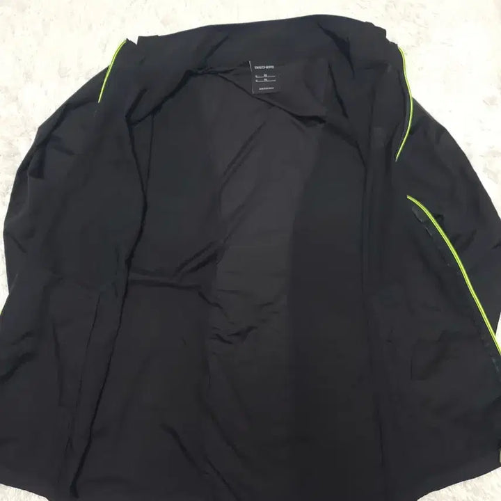 [SOLD OUT] 스케쳐스 남성 바람막이 XL (105)
