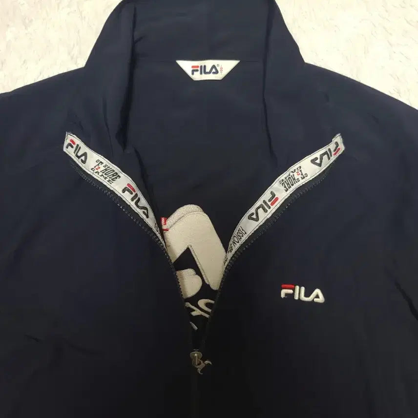 [BUNJANG] Fila Navy Zip-Up Windbreaker 100 / 휠라 집업 바람막이 100