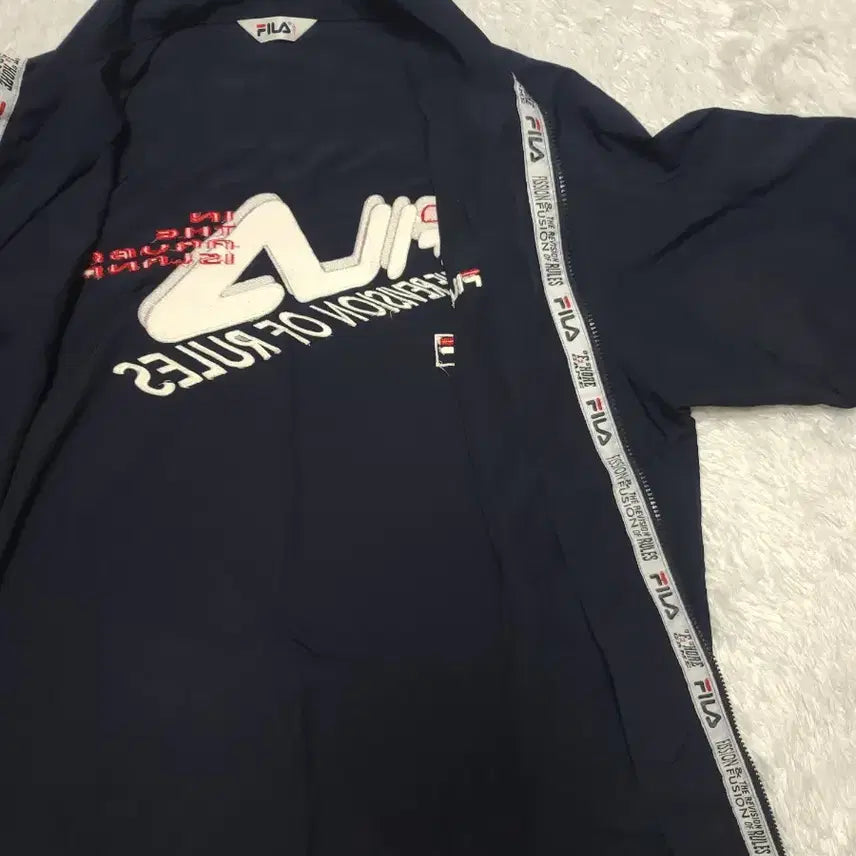 [BUNJANG] Fila Navy Zip-Up Windbreaker 100 / 휠라 집업 바람막이 100