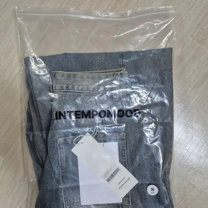 [BUNJANG] Intempo Mood Balloon Fit Denim Faded Blue Jeans / 인템포무드 벌룬핏 데님 페이디드블루