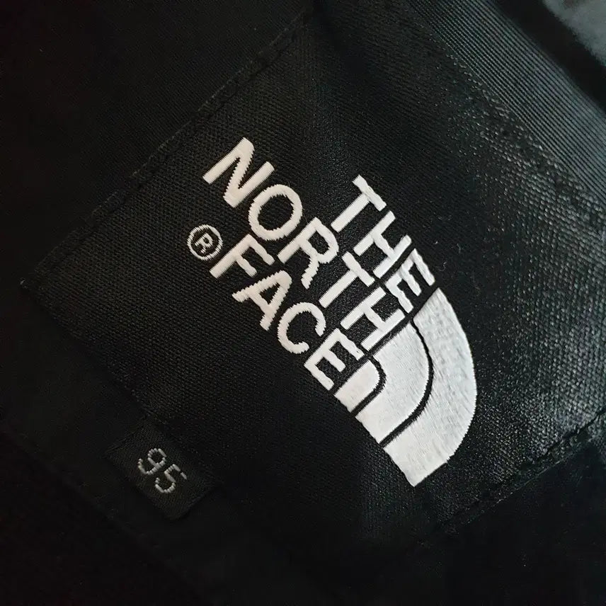 [BUNJANG] The North Face Hooded Windbreaker Jacket (Size 95) / 노스페이스 후드바람막이점퍼/95