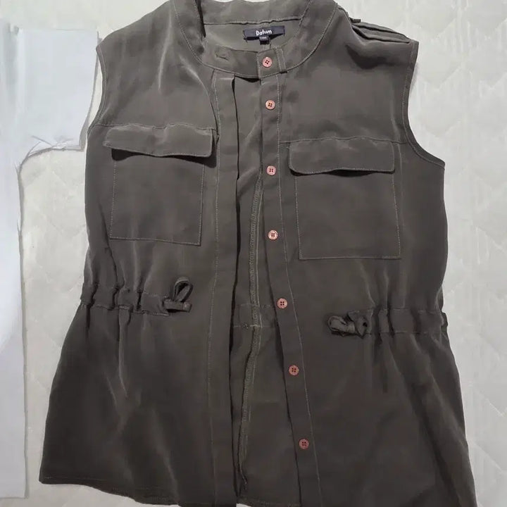 [BUNJANG] Yesplus White T-shirt S + Deseom Shirt Vest 55 / 예스플러스 흰색 반팔티S새제품 + 데섬 셔츠 베스트55