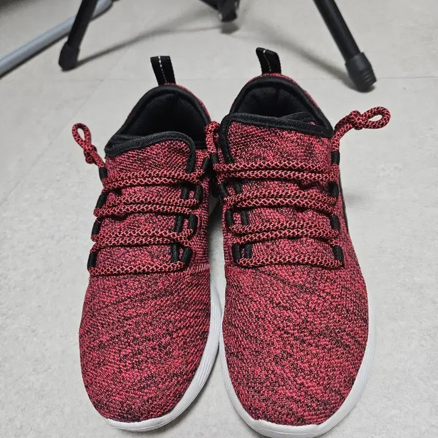 [BUNJANG] Umbro Red Knit Sneakers (250) / 엄브로 레드 니트 운동화 스니커즈250
