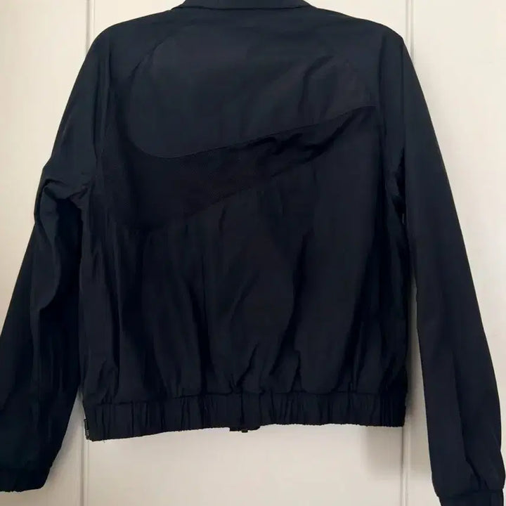 [SOLD OUT] 나이키 크롭 바람막이 자켓 블랙 여성 XS-S 가능 / 키즈 L