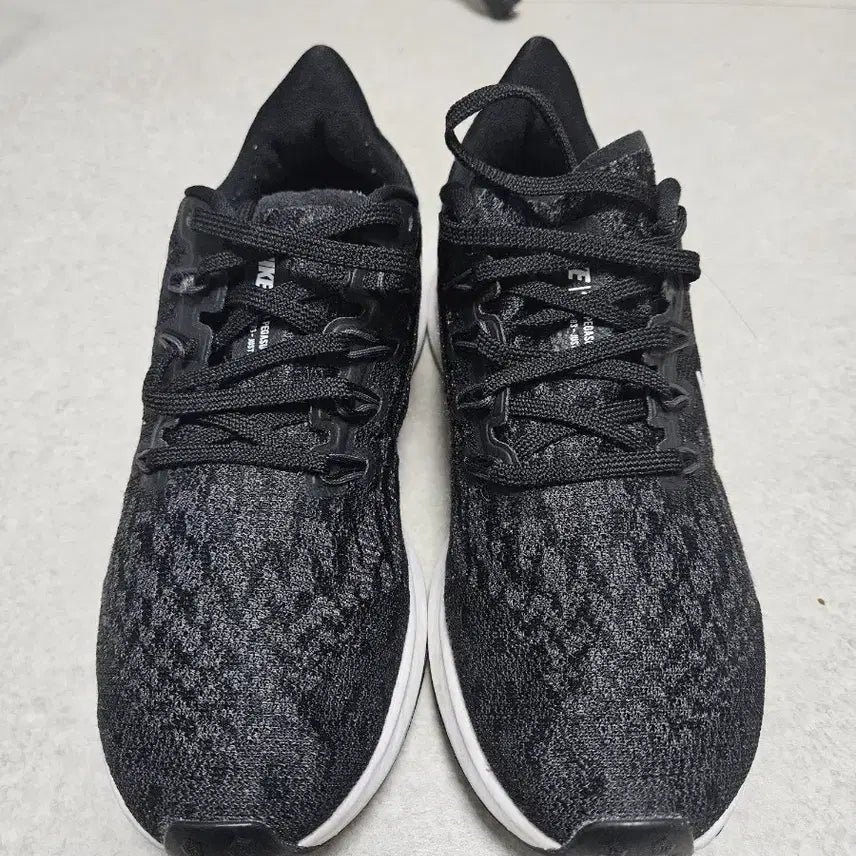 [BUNJANG] Nike Pegasus Black Sneakers 240 / 나이키 페가수스 블랙 운동화 240