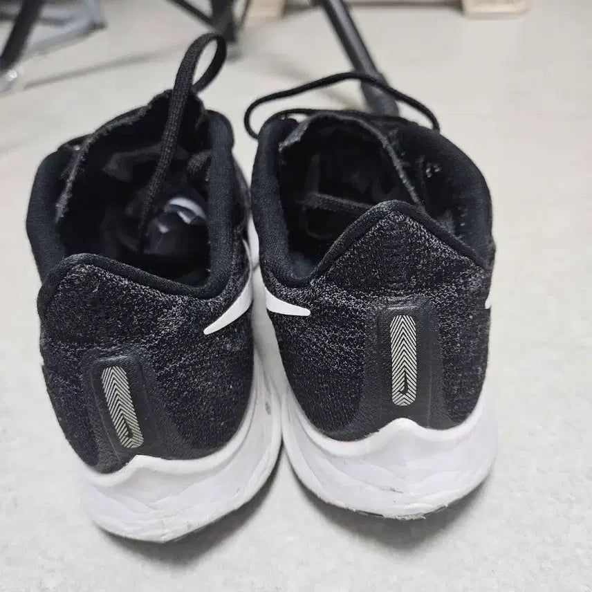 [BUNJANG] Nike Pegasus Black Sneakers 240 / 나이키 페가수스 블랙 운동화 240