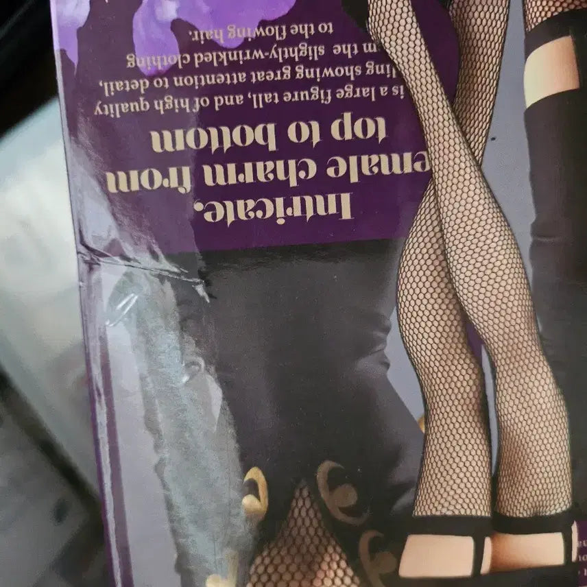 [SOLD OUT] 원피스 GLITTER &amp; GLAMOURS 칼리파 피규어 블랙컬러 금고양이