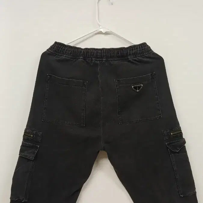 [SOLD OUT] 프라다 블랙 카고 반바지