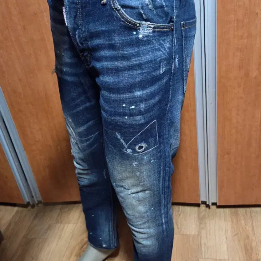 [BUNJANG] 디스퀘어드2 페인팅 스팟 슬림진 48사이즈 (정품, A급 구제)약32 / 디스퀘어드2 페인팅 스팟 슬림진 48사이즈 (정품, A급 구제)약32